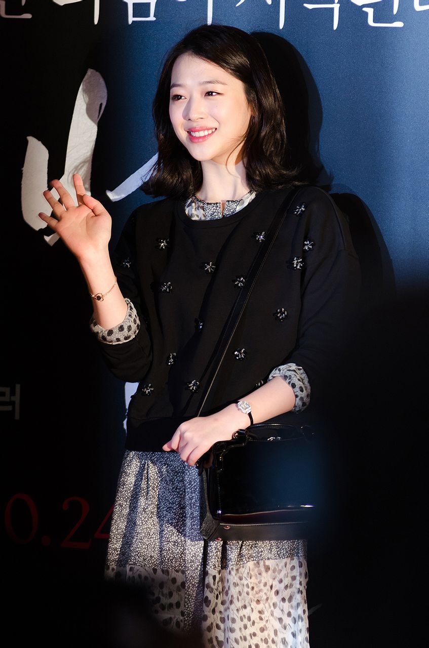 Seol-ri Choi HD Images/Photo Gallery Download #1872158