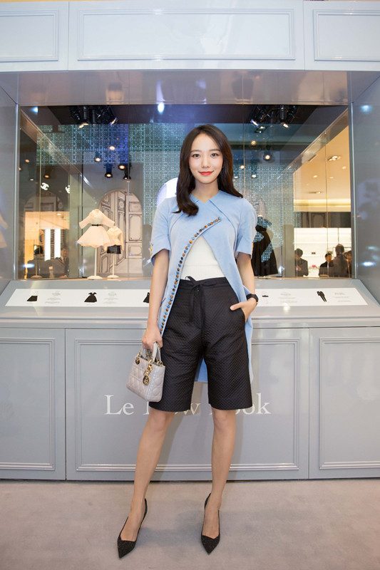 Luodan Wang HD Images/Photo Gallery Download #1954844