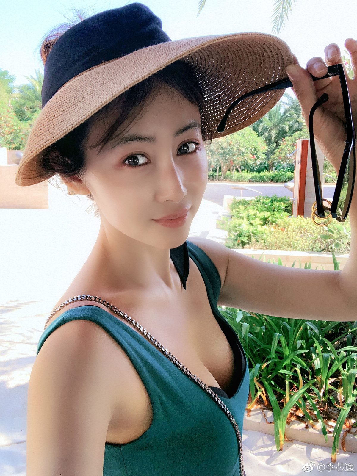 Xinyi Li HD Images/Photo Gallery Download #1980817