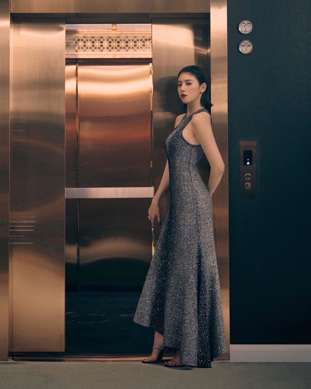 三吉彩花 高清写真/照片下载 #6016495