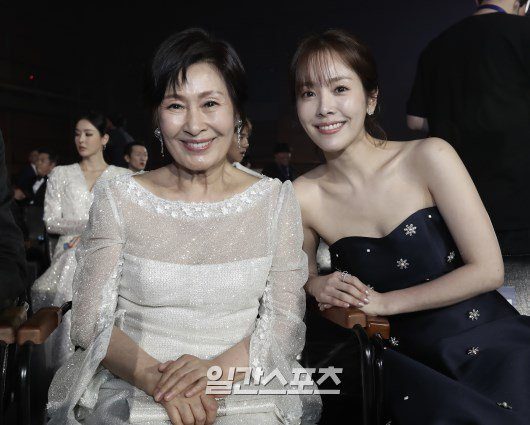 Han Ji-min HD Images/Photo Gallery Download #1398606