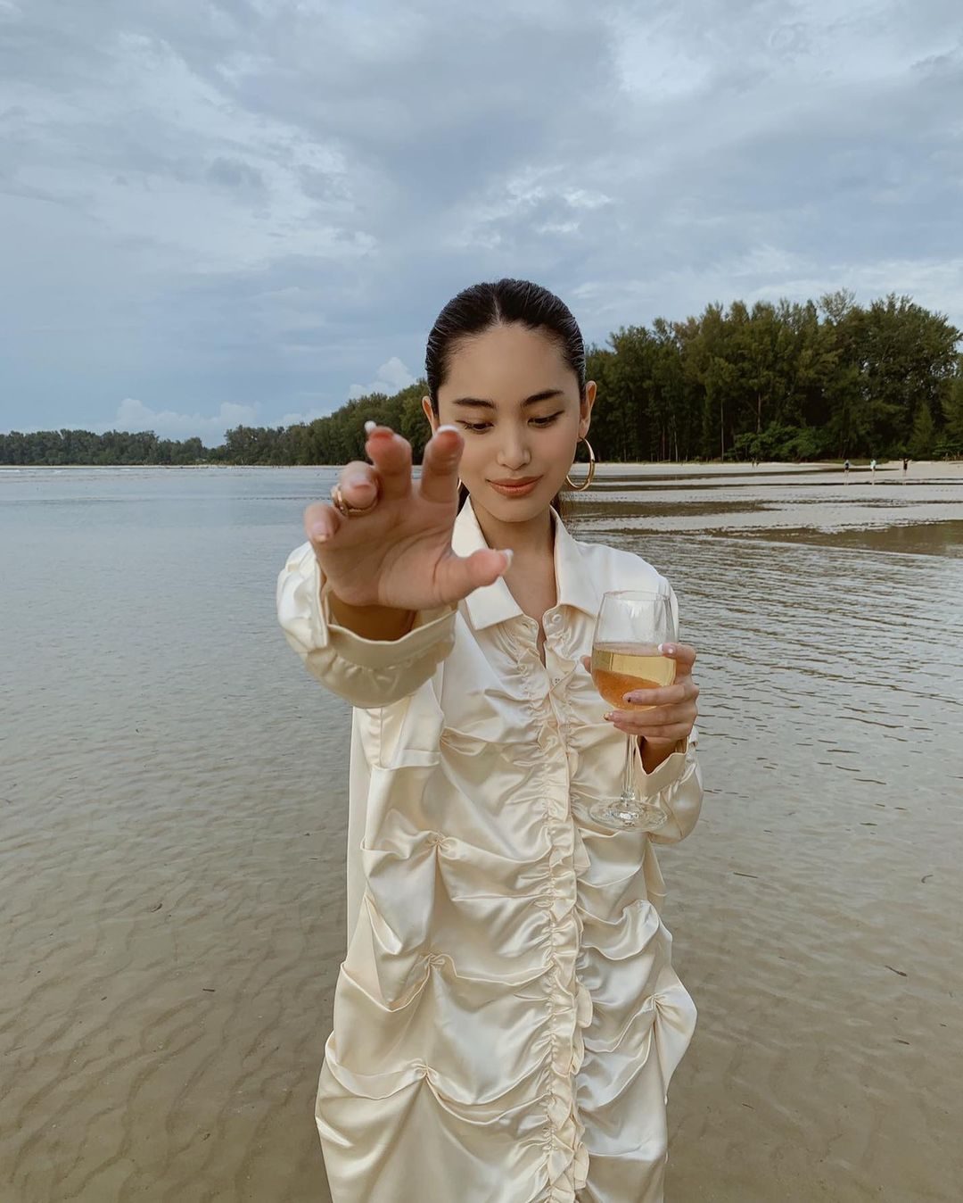 Yongwaree Anilbol HD Images/Photo Gallery Download #6229188
