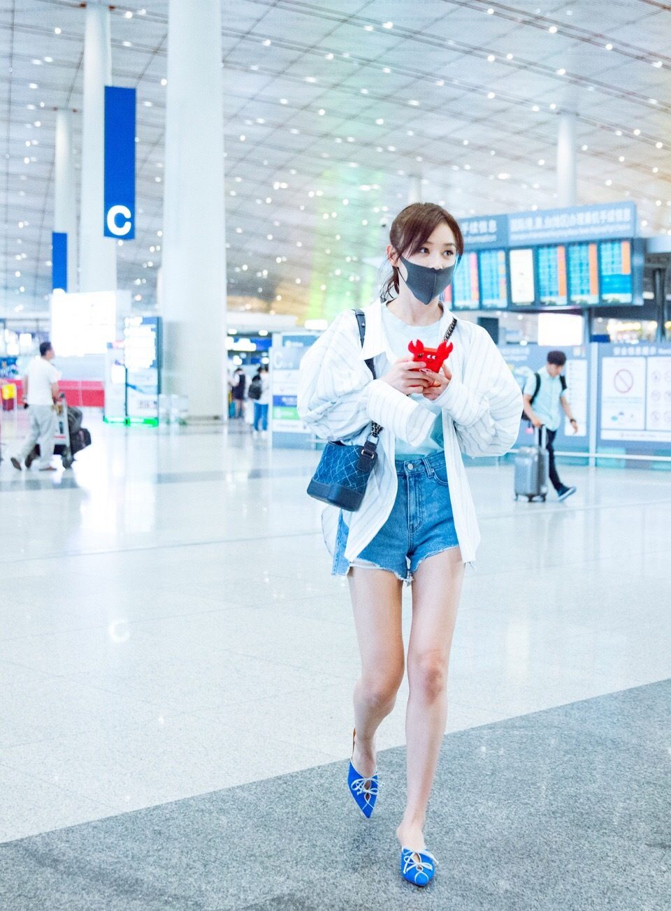 Shanshan Yuan HD Images/Photo Gallery Download #2025479