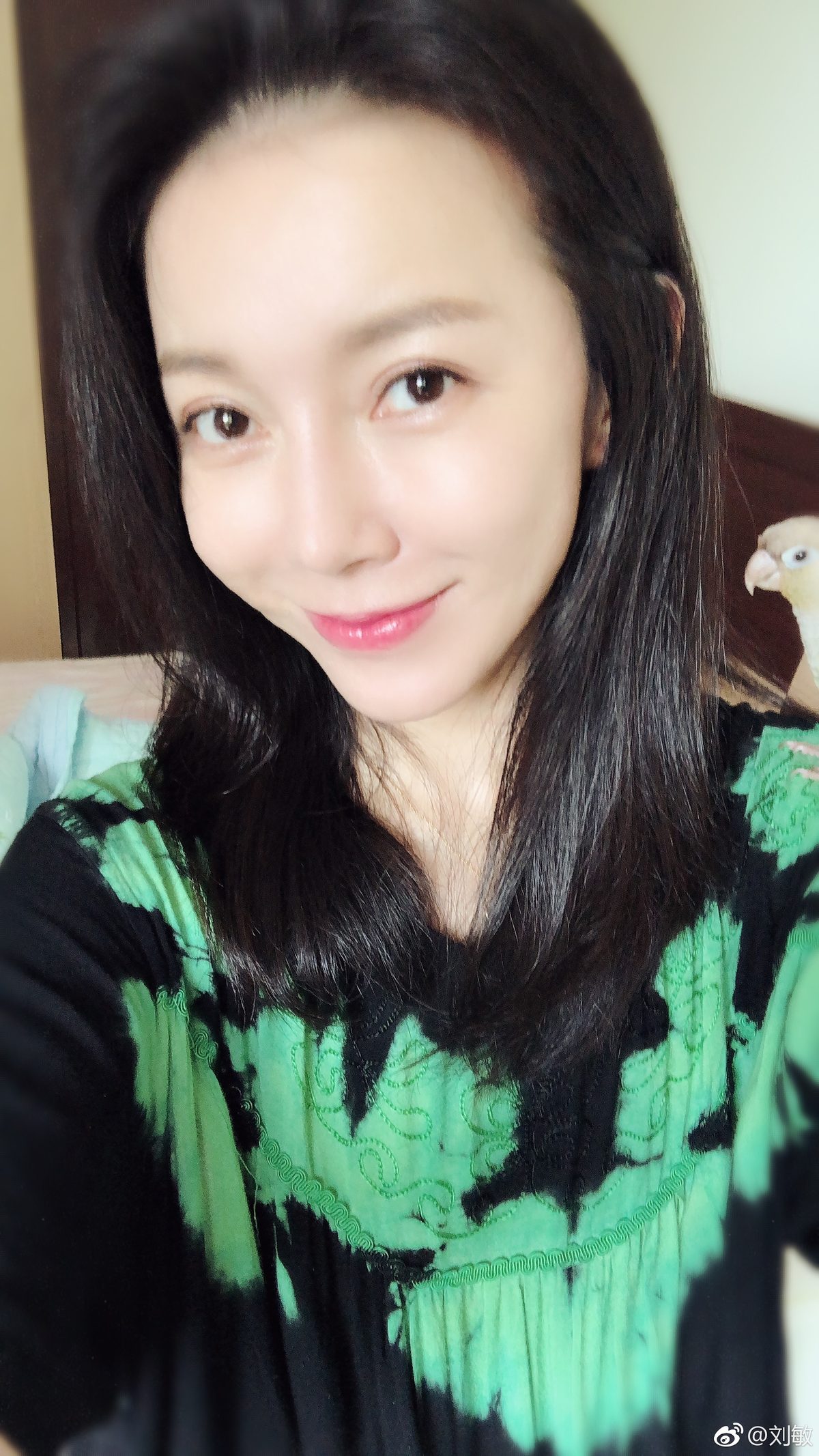 유민 HD 이미지/사진 갤러리 다운로드 #6988728
