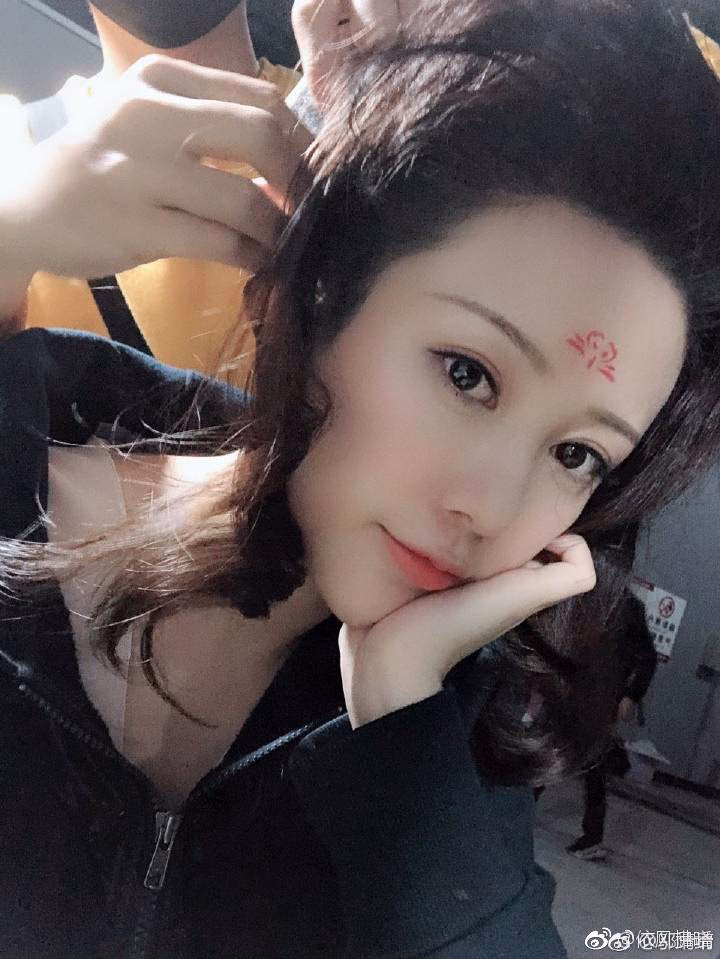 邬靖靖 高清写真/照片下载 #3404607