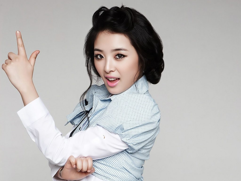 Hanyun Zhang HD Images/Photo Gallery Download #1963068