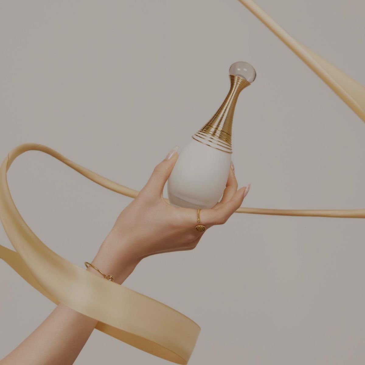 Ayaka Miyoshi HD Images/Photo Gallery Download #8303827