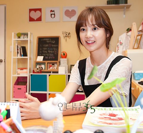 Seung-ah Yun HD Images/Photo Gallery Download #6979573