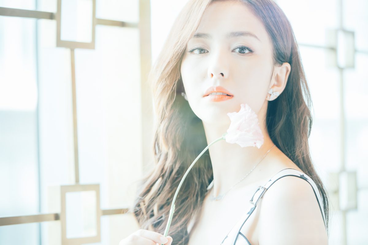 Liya Tong HD Images/Photo Gallery Download #1693662
