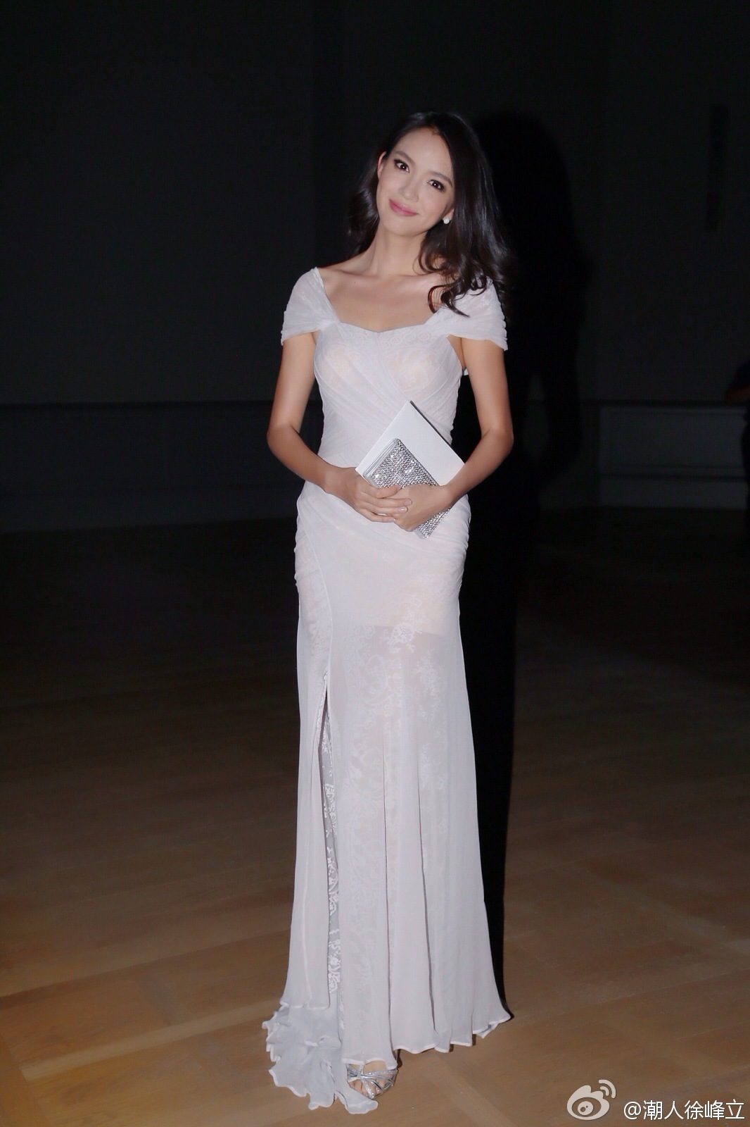 Zilin Zhang HD Images/Photo Gallery Download #2003784