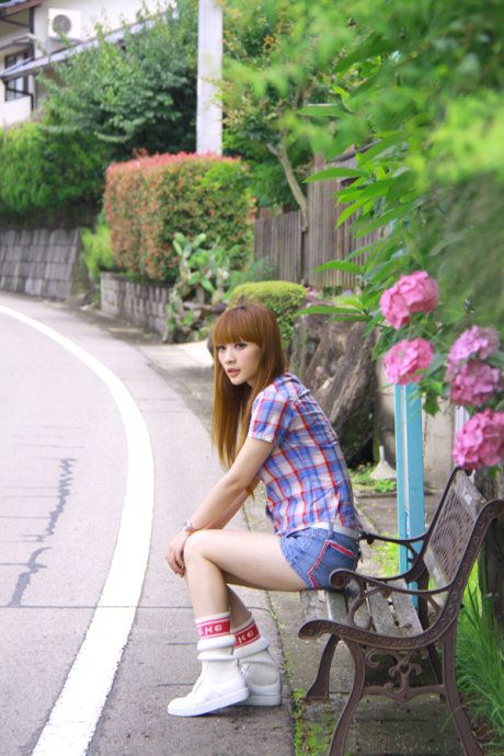 Yan Liu HD Images/Photo Gallery Download #1977606