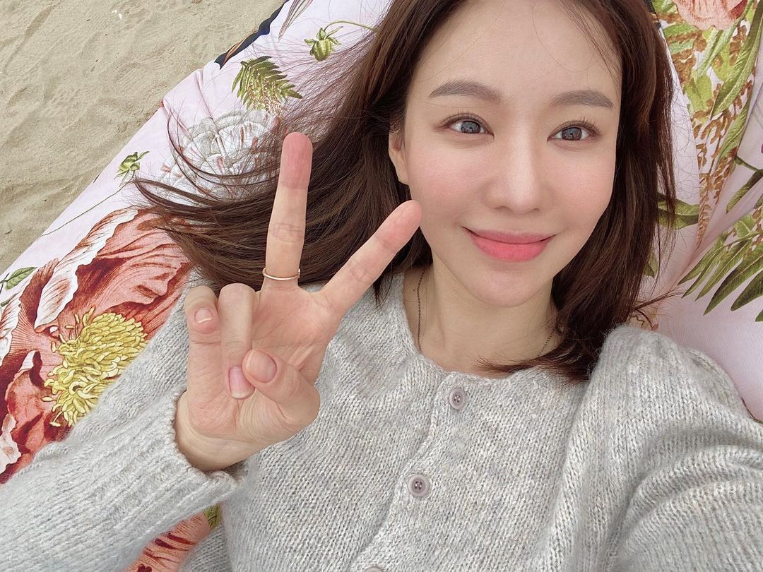 Ah-jung Kim HD Images/Photo Gallery Download #7407091