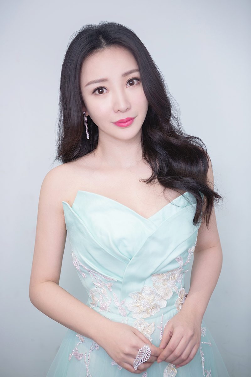 Yan Liu HD Images/Photo Gallery Download #1974828