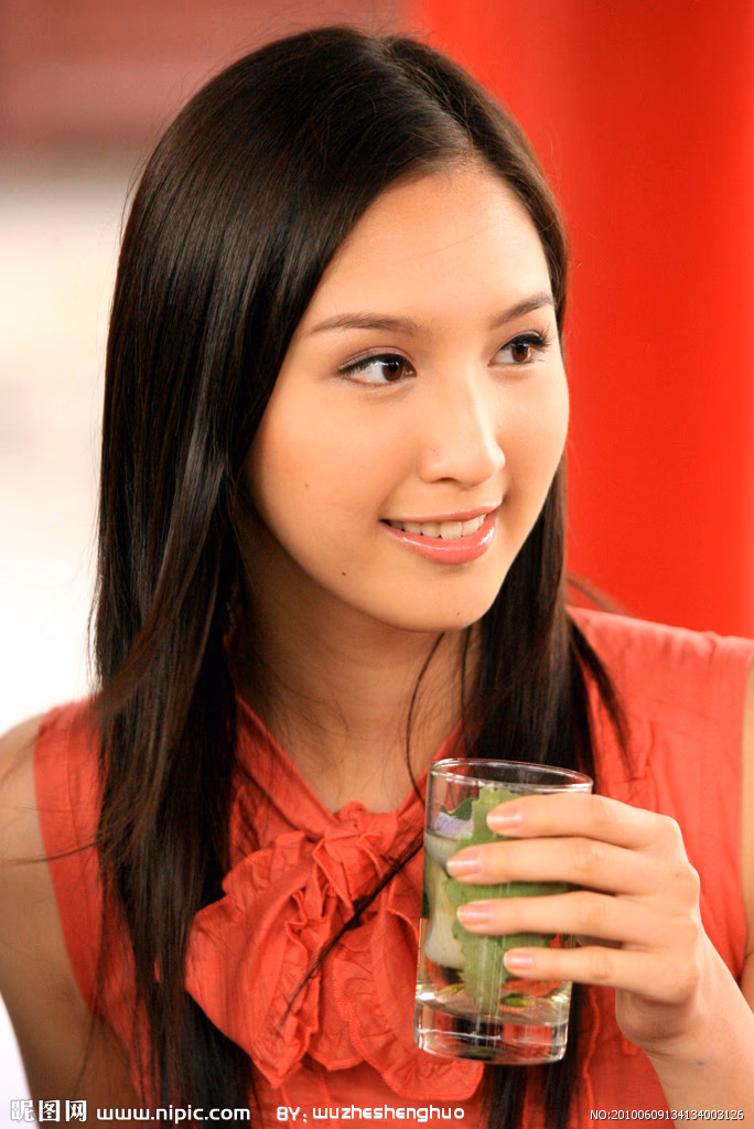 何傲儿 高清写真/照片下载 #3337777