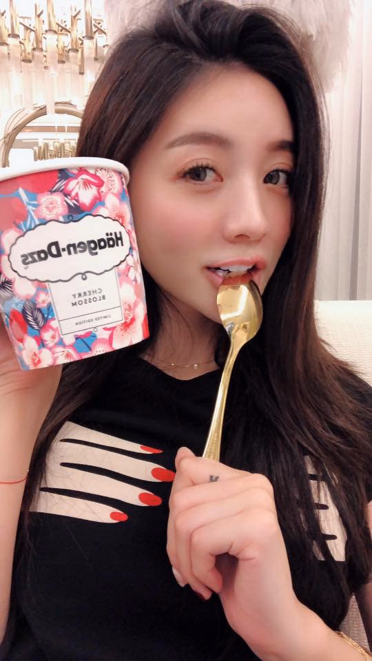 吴亚馨 高清写真/照片下载 #3432104