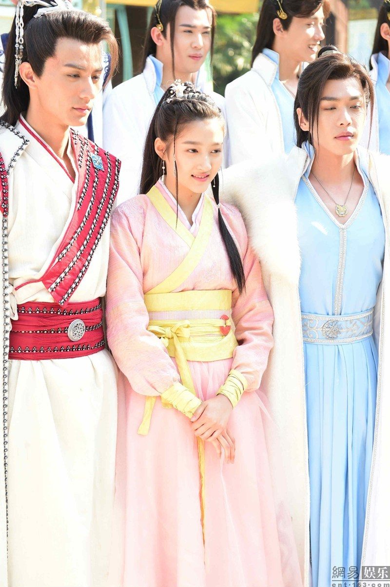 Xiaotong Guan HD Images/Photo Gallery Download #7097096