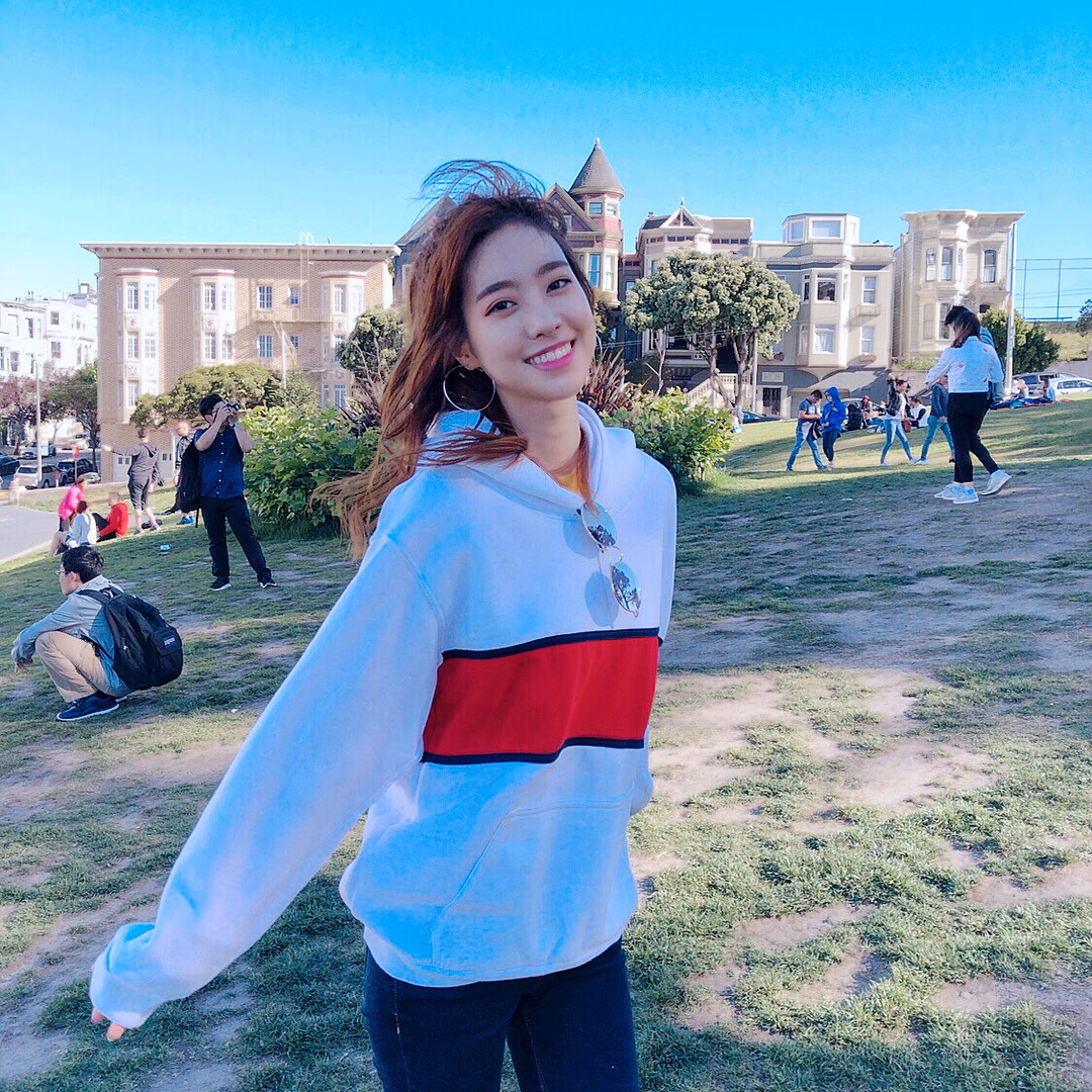 陈世妍 高清写真/照片下载 #3422981