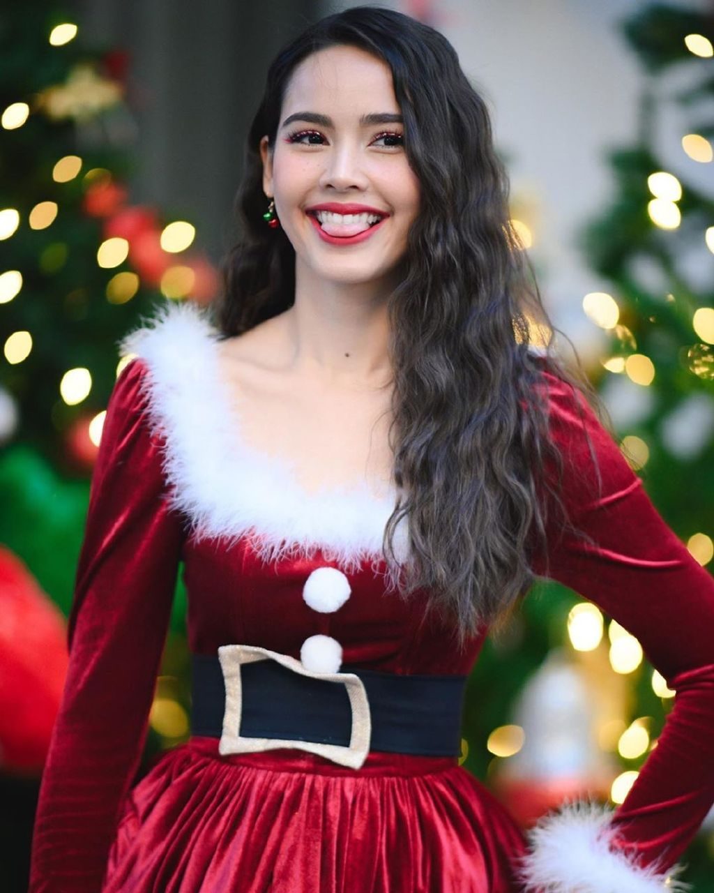 Urassaya Sperbund HD Images/Photo Gallery Download #6199949