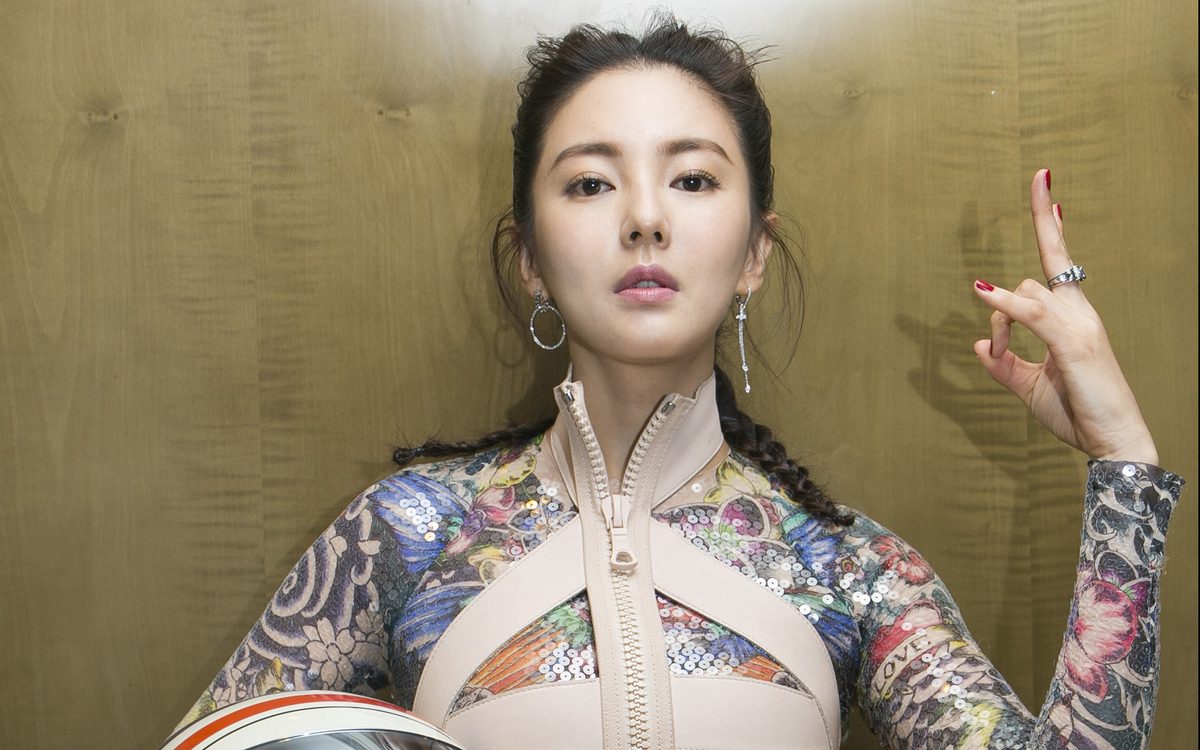 Yuqi Zhang HD Images/Photo Gallery Download #1863194