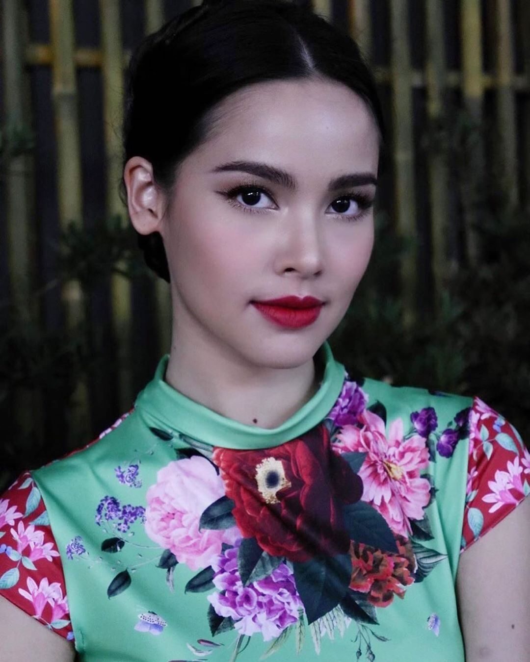 Urassaya Sperbund HD Images/Photo Gallery Download #6200825