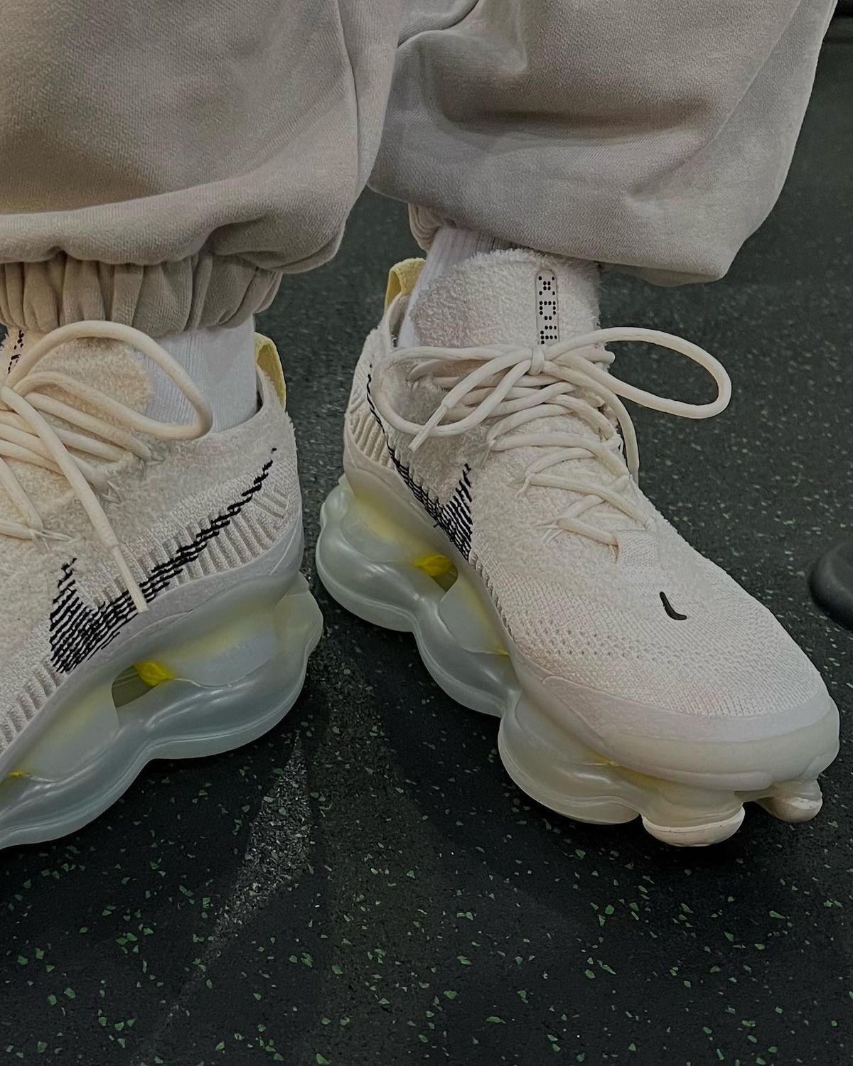 Ayaka Miyoshi HD Images/Photo Gallery Download #7484253