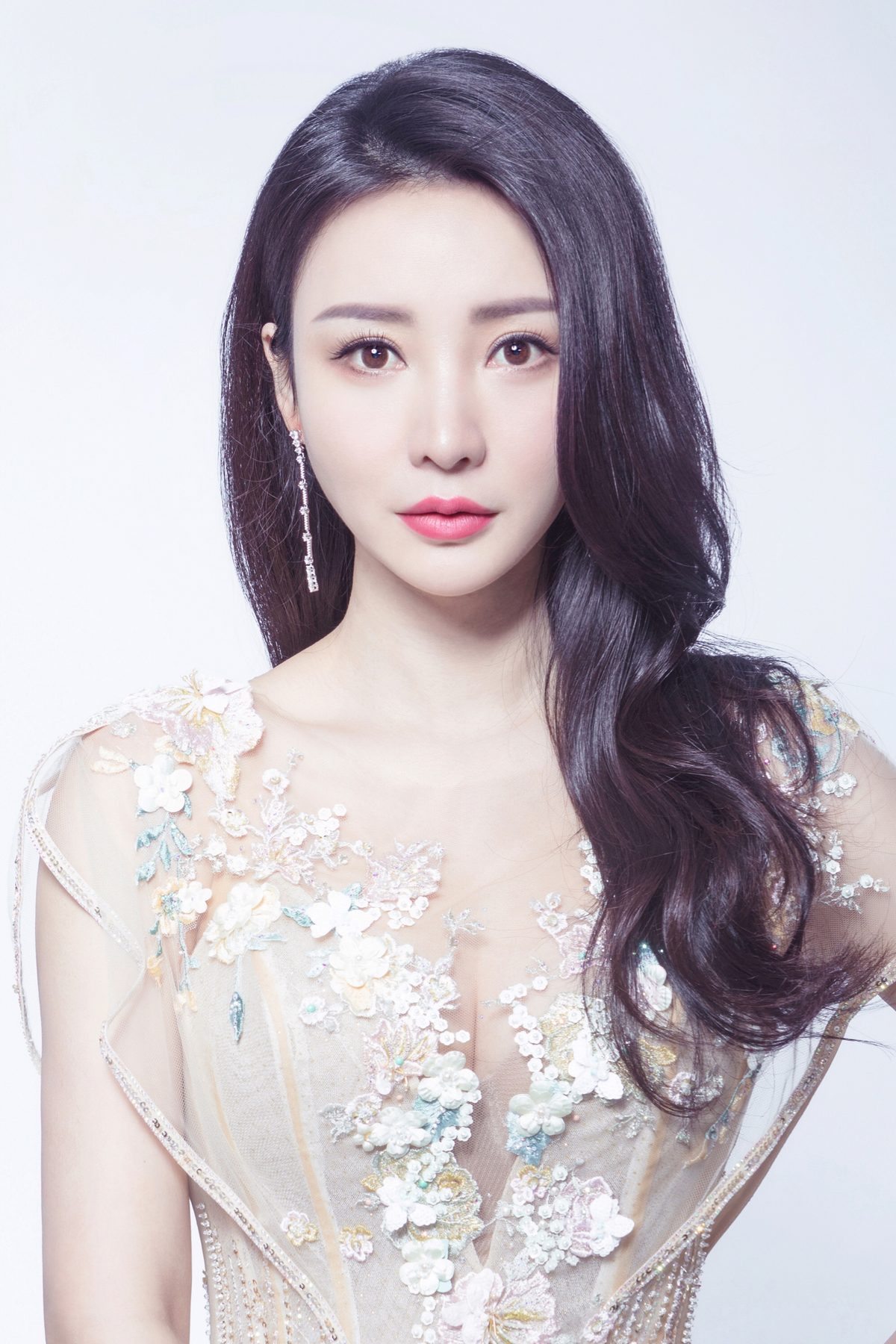 Yan Liu HD Images/Photo Gallery Download #1968720