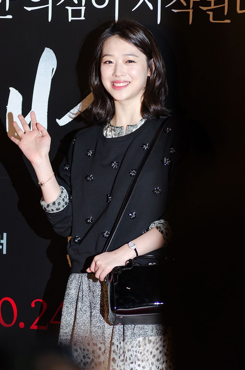 Seol-ri Choi HD Images/Photo Gallery Download #1872144