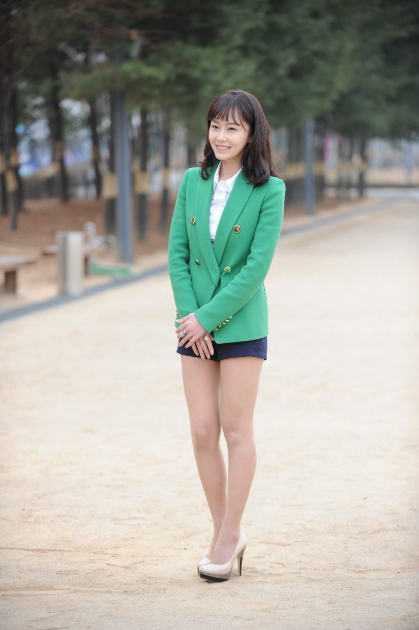 Soo-Hyun Hong HD Images/Photo Gallery Download #1641496