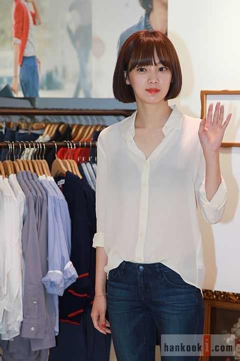 Seung-ah Yun HD Images/Photo Gallery Download #7027109