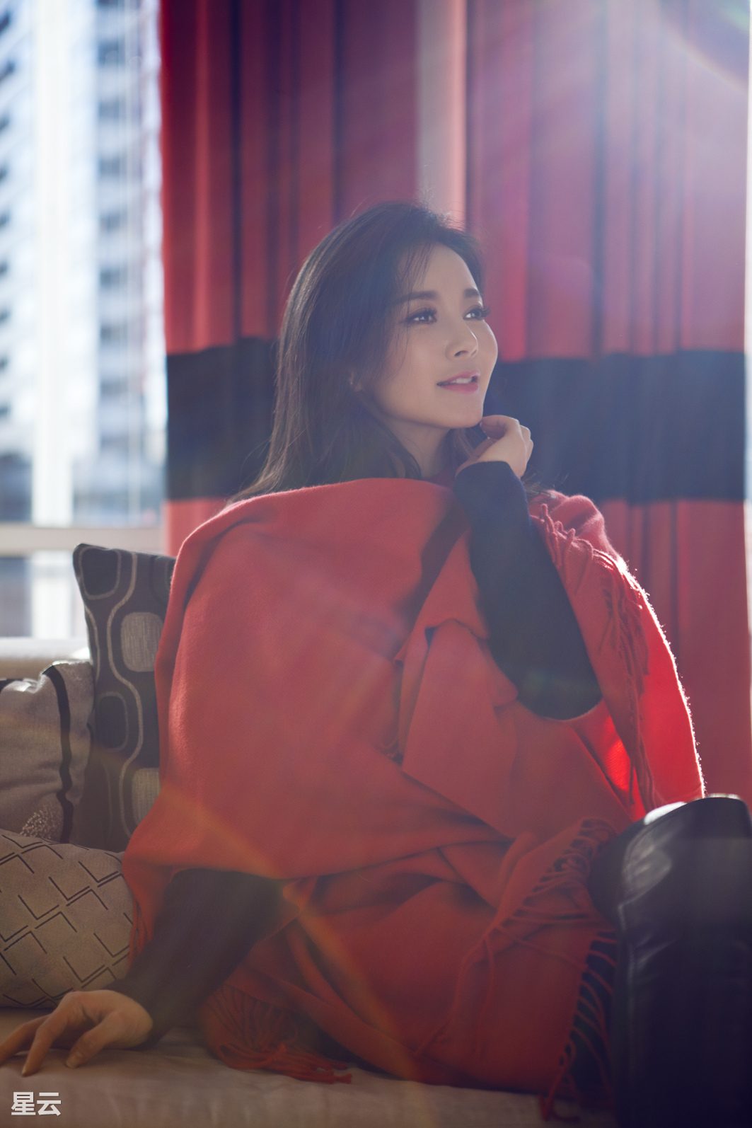 유민 HD 이미지/사진 갤러리 다운로드 #6988619