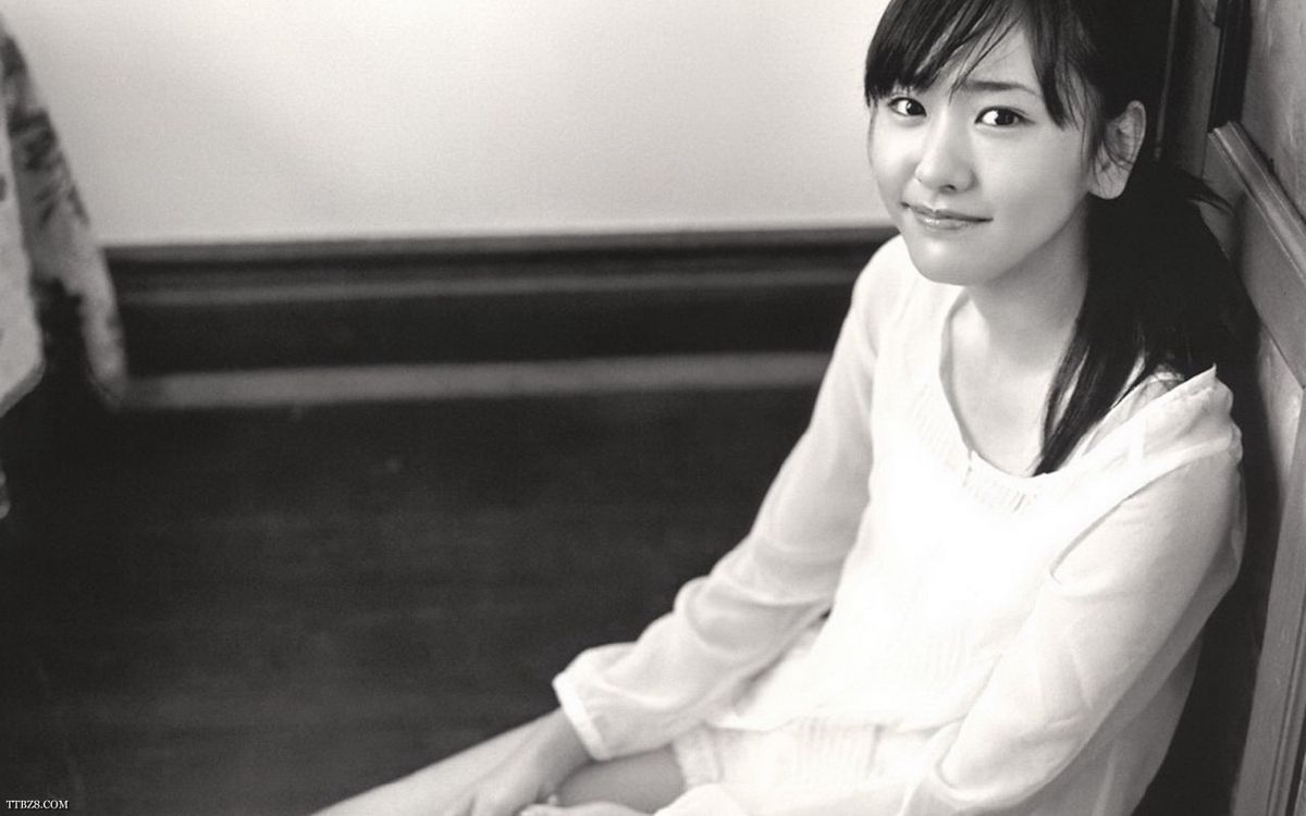 新垣结衣 高清写真/照片下载 #1686450