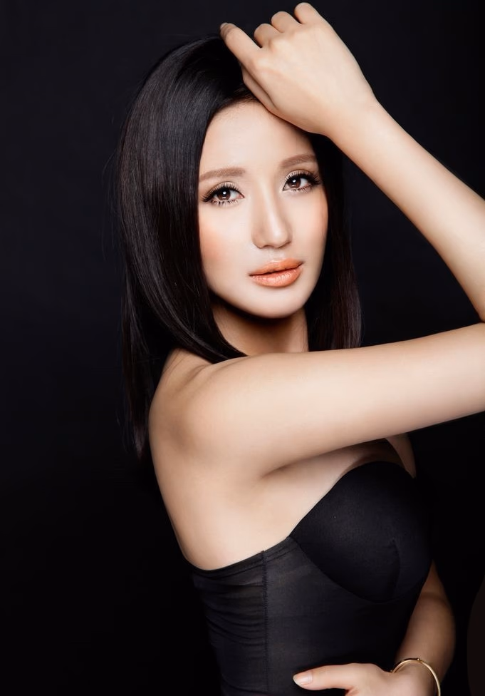 万美汐 高清写真/照片下载 #3343784