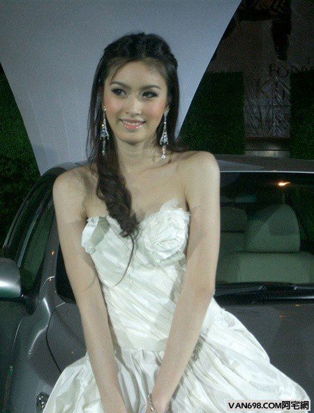 Treechada Petcharat HD Images/Photo Gallery Download #9247200