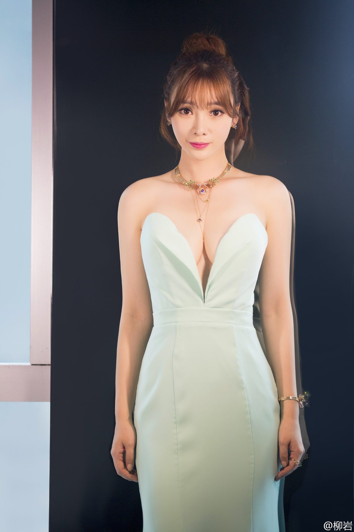 Yan Liu HD Images/Photo Gallery Download #1968168