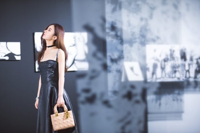 Zanilia Zhao HD Images/Photo Gallery Download #6982566