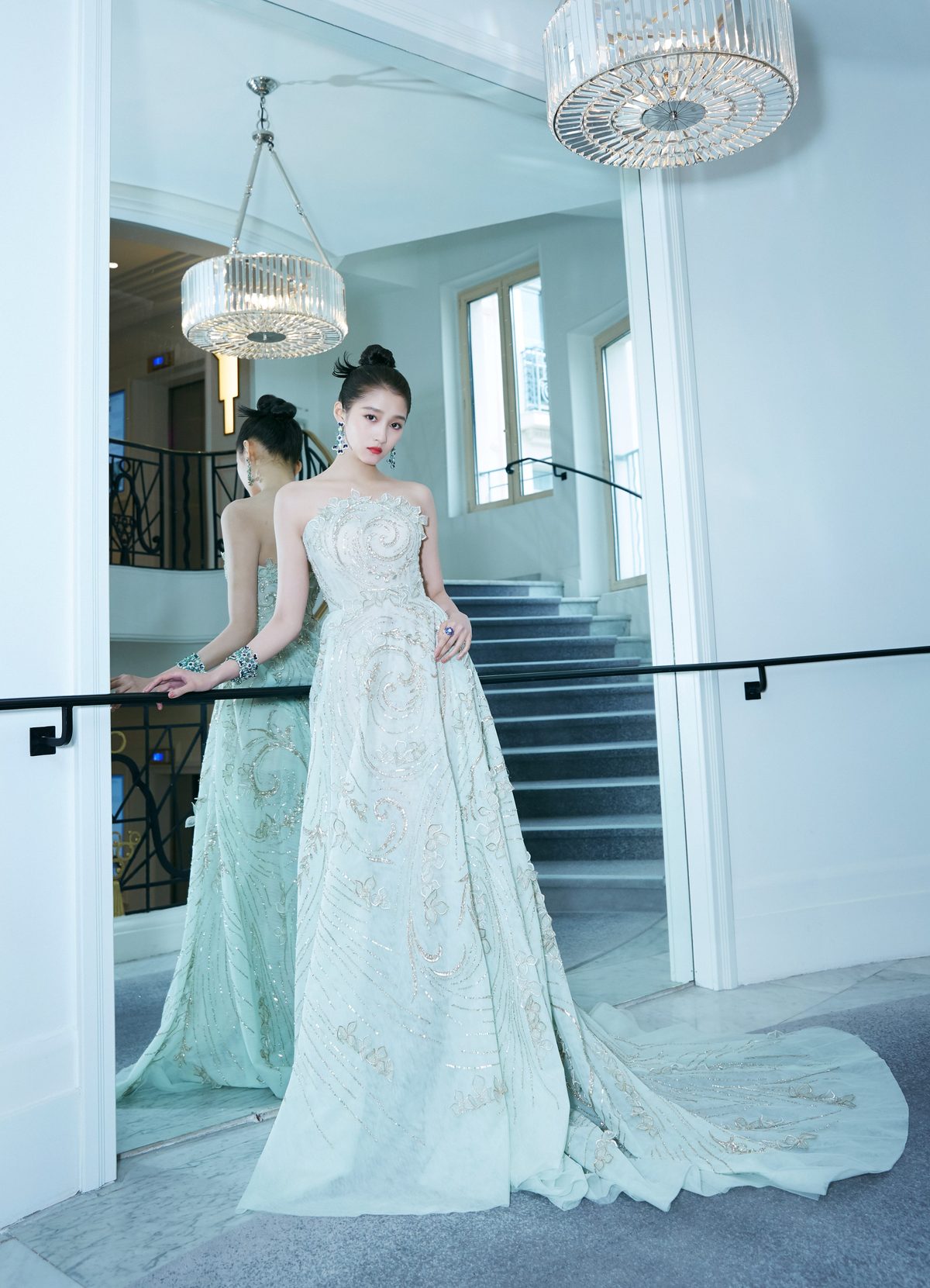 Xiaotong Guan HD Images/Photo Gallery Download #7041678