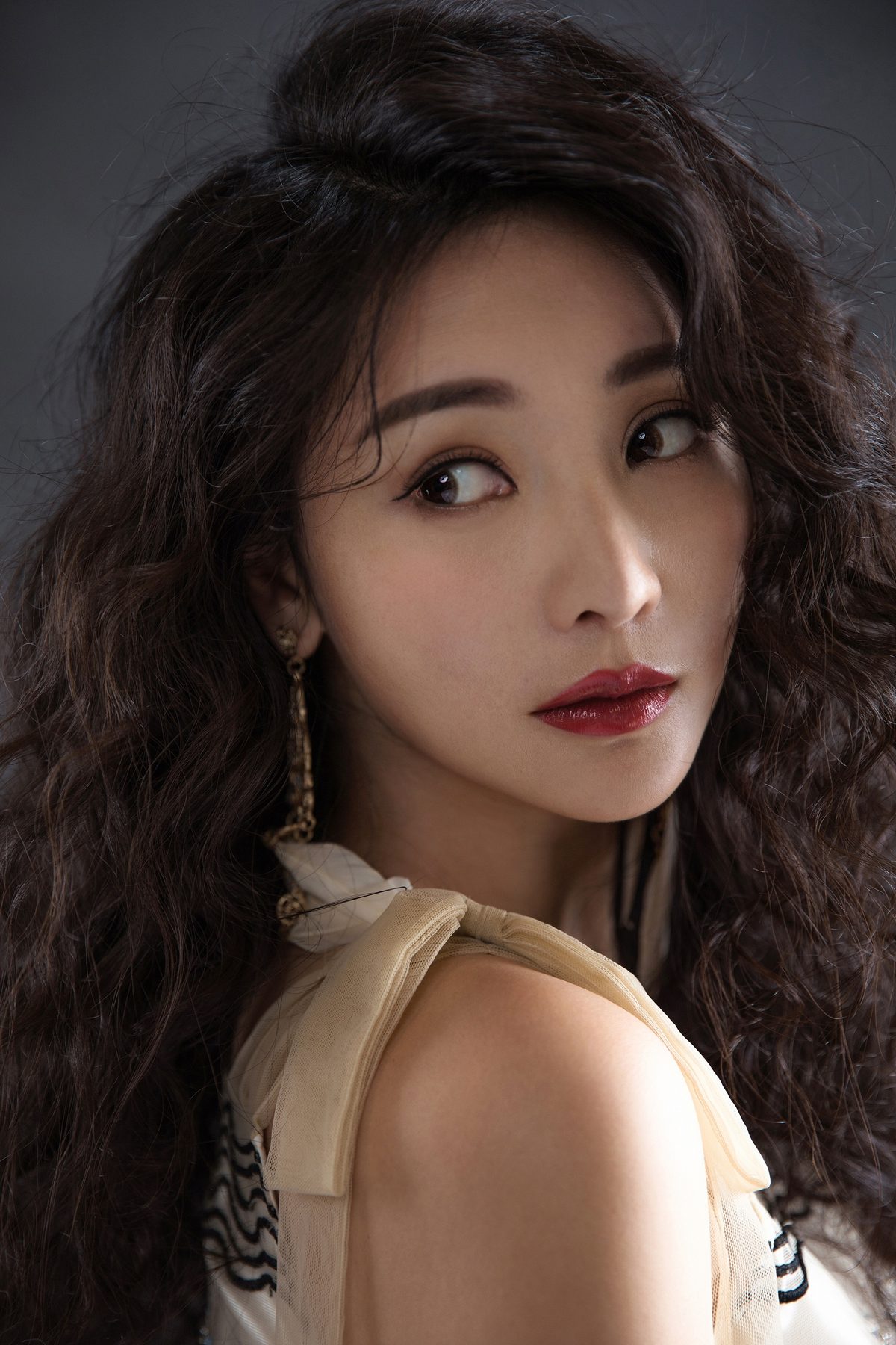 류옌 HD 이미지/사진 갤러리 다운로드 #1971972