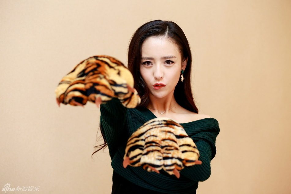 Liya Tong HD Images/Photo Gallery Download #1693269
