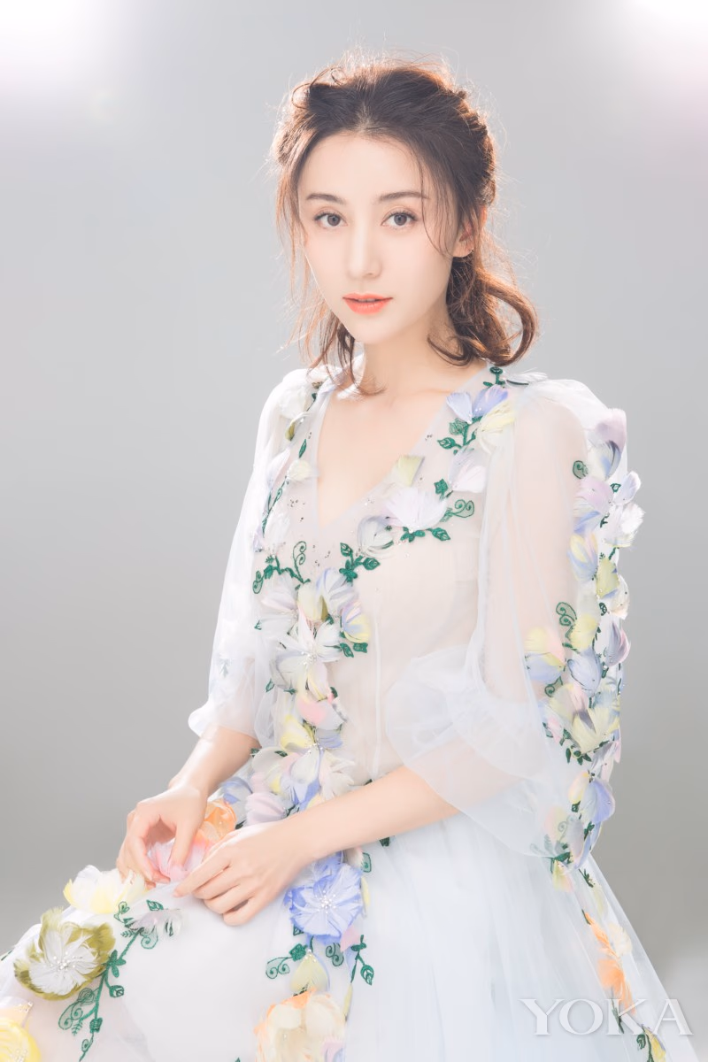 周庭伊 高清写真/照片下载 #3432989