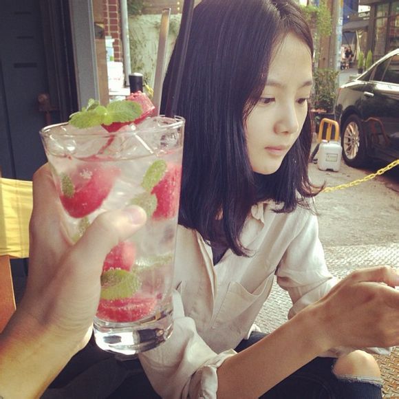 Seung-ah Yun HD Images/Photo Gallery Download #7027141