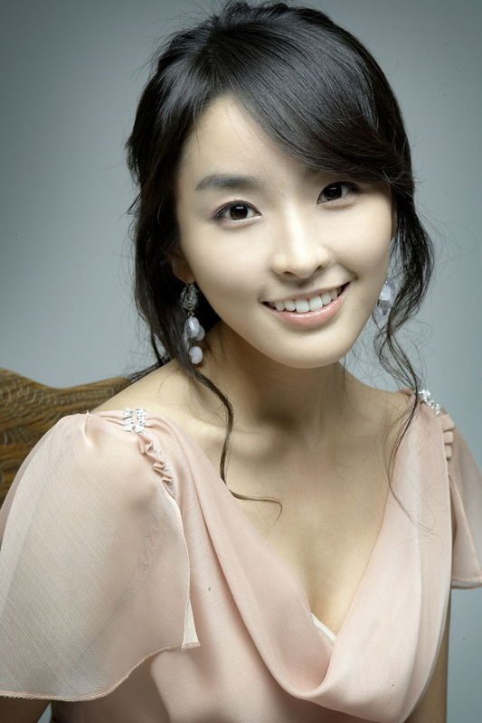Yu-mi Jeong HD Images/Photo Gallery Download #7060951