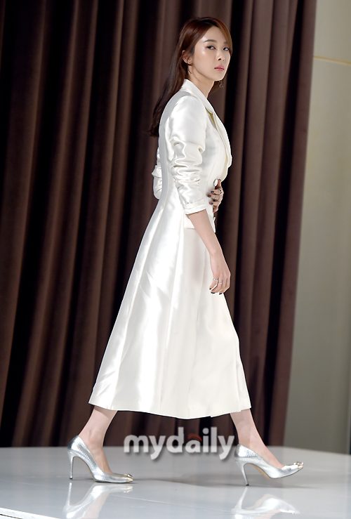 Cheong-a Lee HD Images/Photo Gallery Download #6970136