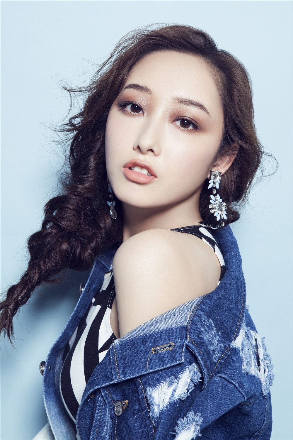 장몽첩 HD 이미지/사진 갤러리 다운로드 #7064755