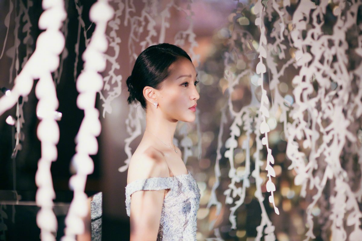 Xun Zhou HD Images/Photo Gallery Download #1682536