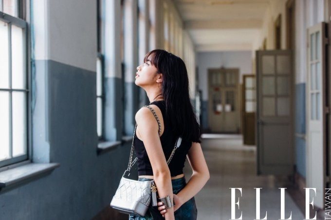 고마츠 나나 HD 이미지/사진 갤러리 다운로드 #3896684