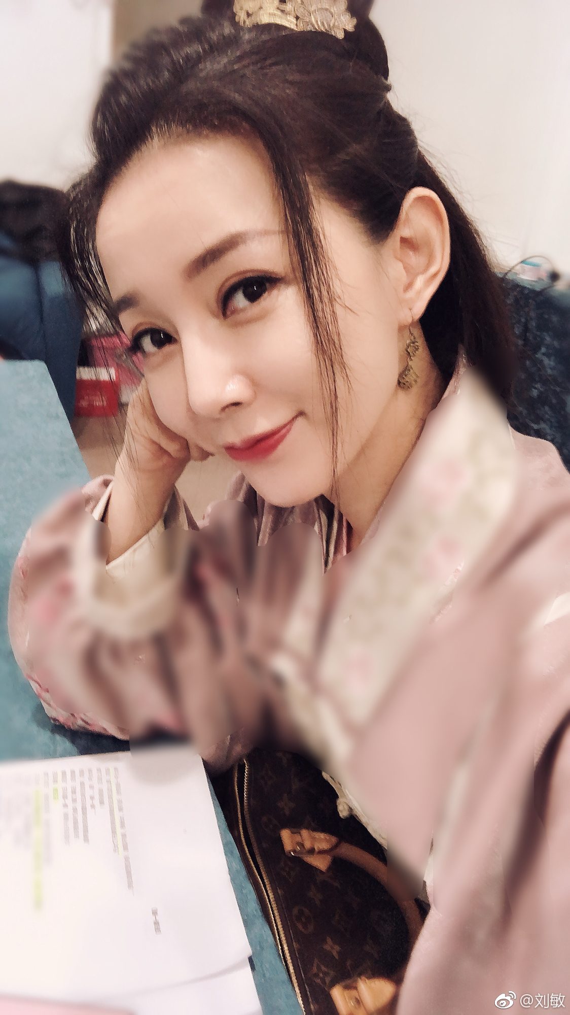 유민 HD 이미지/사진 갤러리 다운로드 #6988738