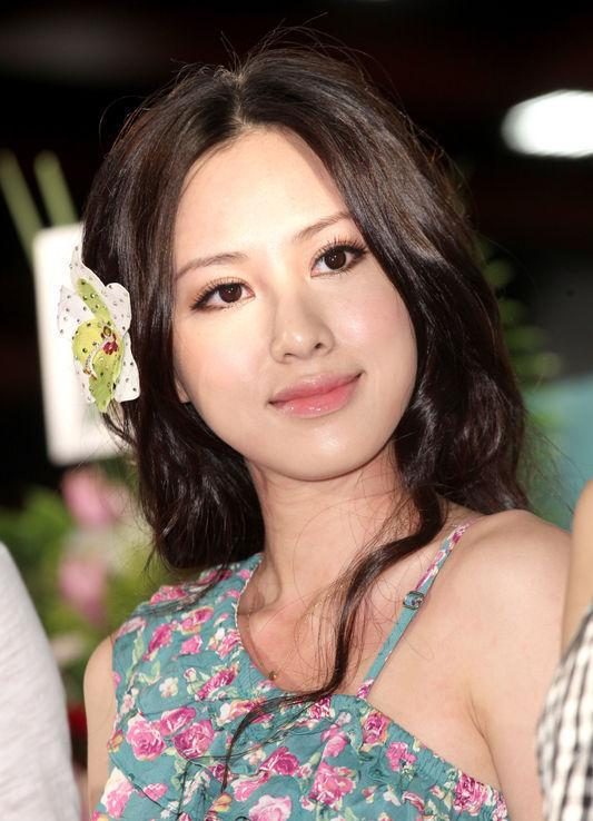 Serena Fang HD Images/Photo Gallery Download #2003178