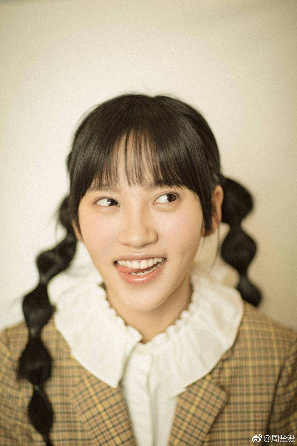 Chuchu Zhou HD Images/Photo Gallery Download #7044867