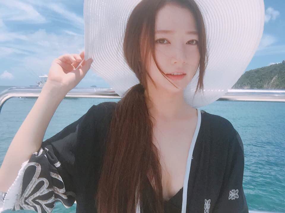 Song Ha-Yoon HD Images/Photo Gallery Download #1012817
