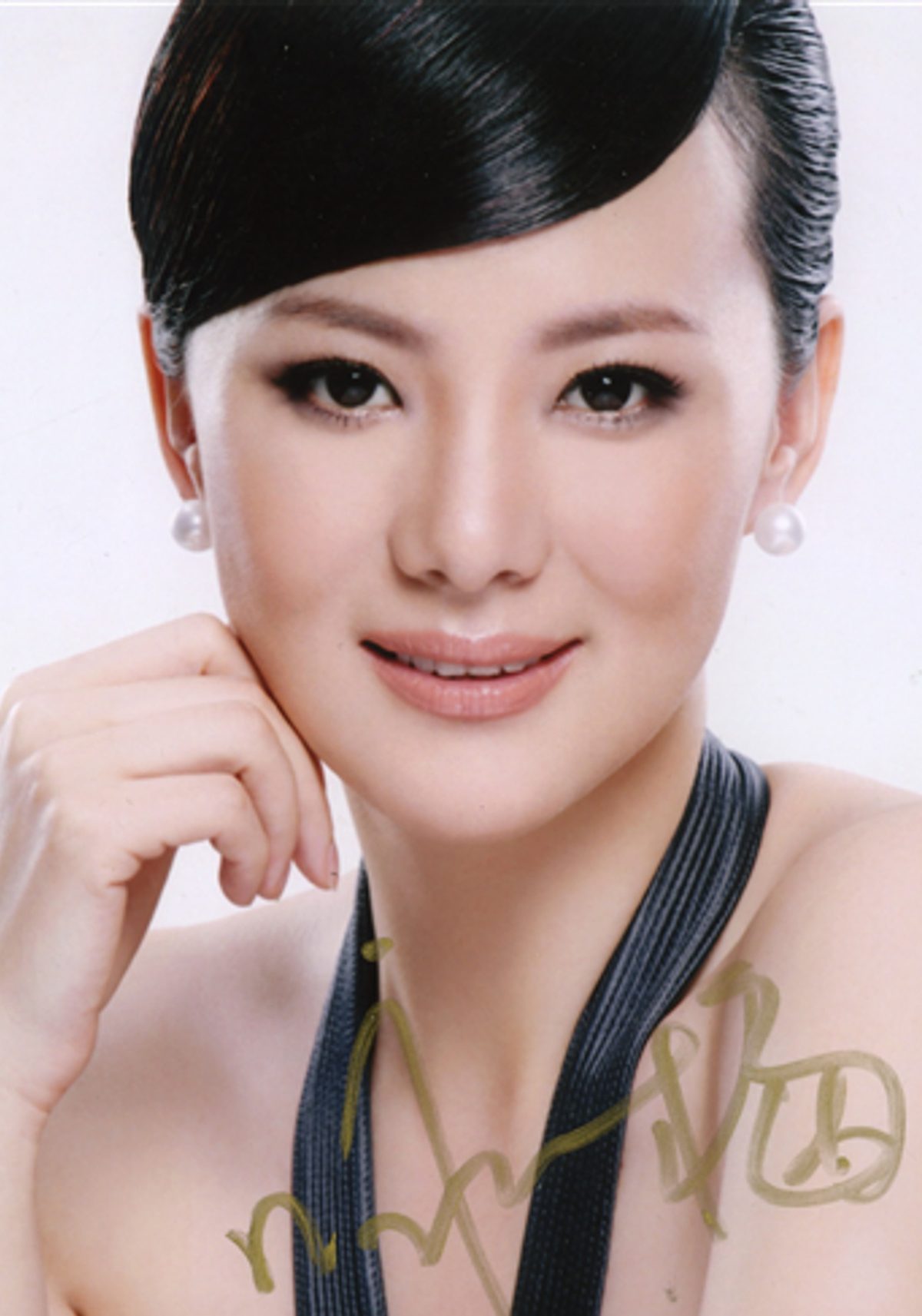 Mei Yong HD Images/Photo Gallery Download #7042965